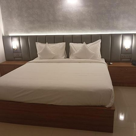 White Lake Resort Bilikere Esterno foto